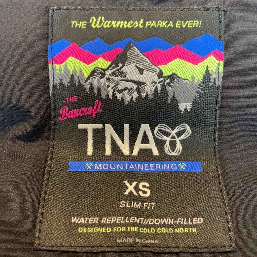 Aritzia TNA Bancroft Down Parka